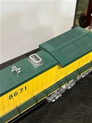 Aristocraft Dash-9 Diesel Locomotive 1:29 CNW 8671 Gauge 1 ART-23007-B